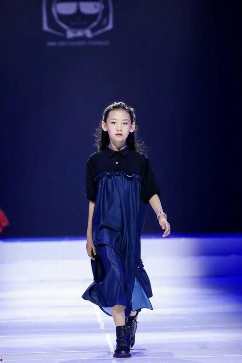 国产服装超级宝贝视频,国产服装风采绽放